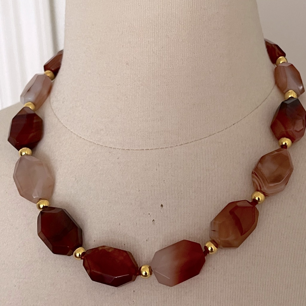 Iris & Lily Bead Necklace Nwt
